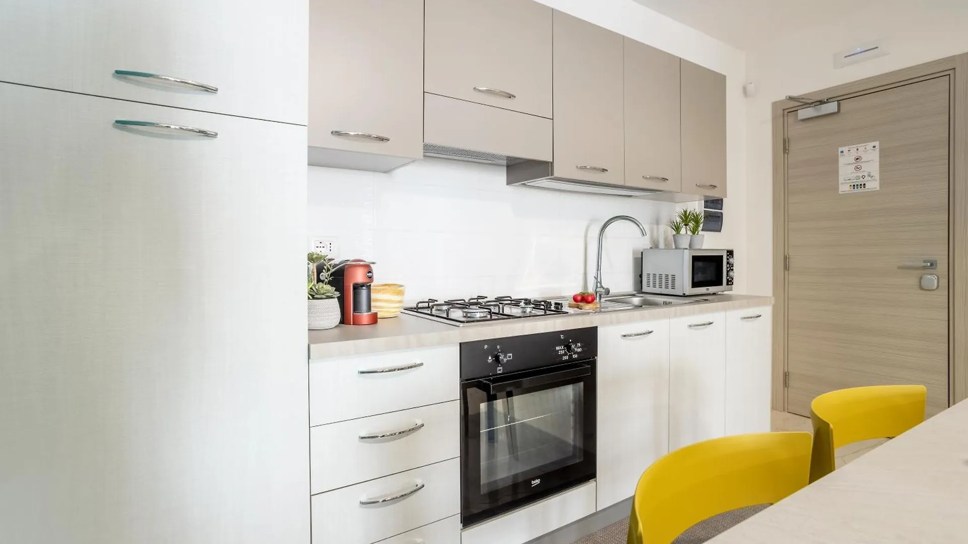 Azzurra Apartments Balestrate 0*,